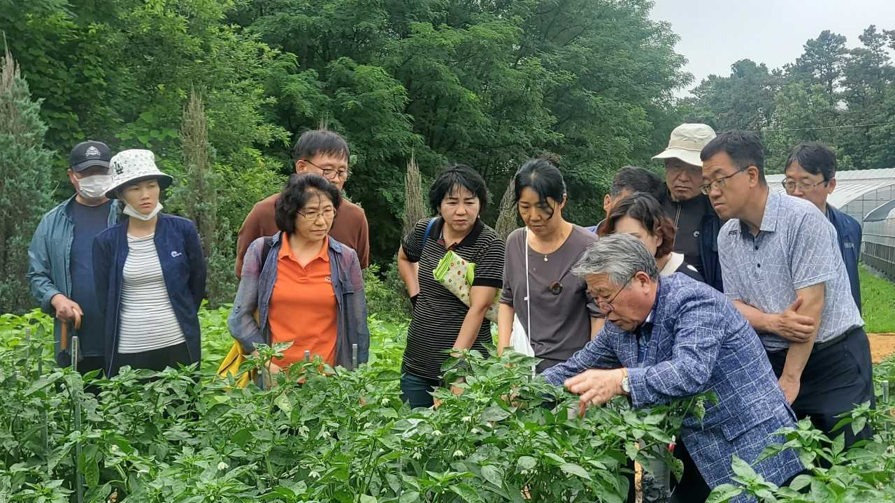 광주광역시농업기술센터는 신규(예비) 농업인을 대상으로 실시한 ‘빛고을 귀농귀촌교육’ 과정을 마무리했다.