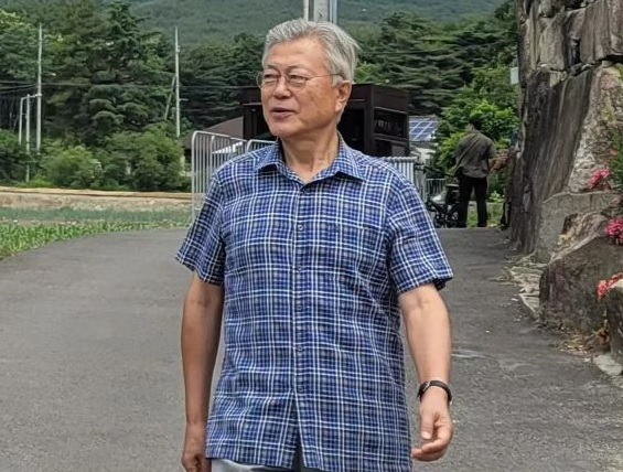 [문재인 전 대통령 페이스북]