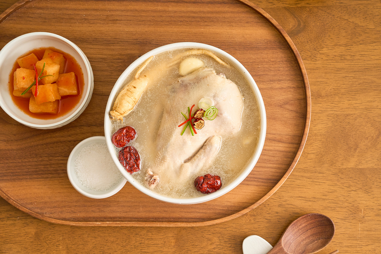 한우사골삼계탕 [신세계푸드 제공]