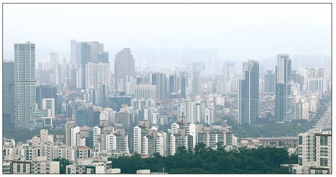 16일 남산에서 바라본 서울 시내 [연합]