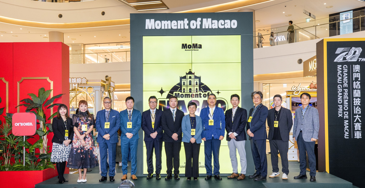 서울에서 열린 ‘무한매력 마카오(Experience Macao, Unlimited)’ 로드쇼에 참석한 마리아 헬레나 드 세나 페르난데스 마카오정부관광청장(Ms.Maria Gelena de Senna Fernandes, Director of MGTO), 오창희 한국여행업협회장, 조셉 리우 SJM 리조트 마케팅 부사장(Mr. Joseph Liu, Senior Vice President of Marketing, SJM Resorts, S.A) 등 많은 귀빈이 개막식에 참석해 자리를 빛내고 있다.