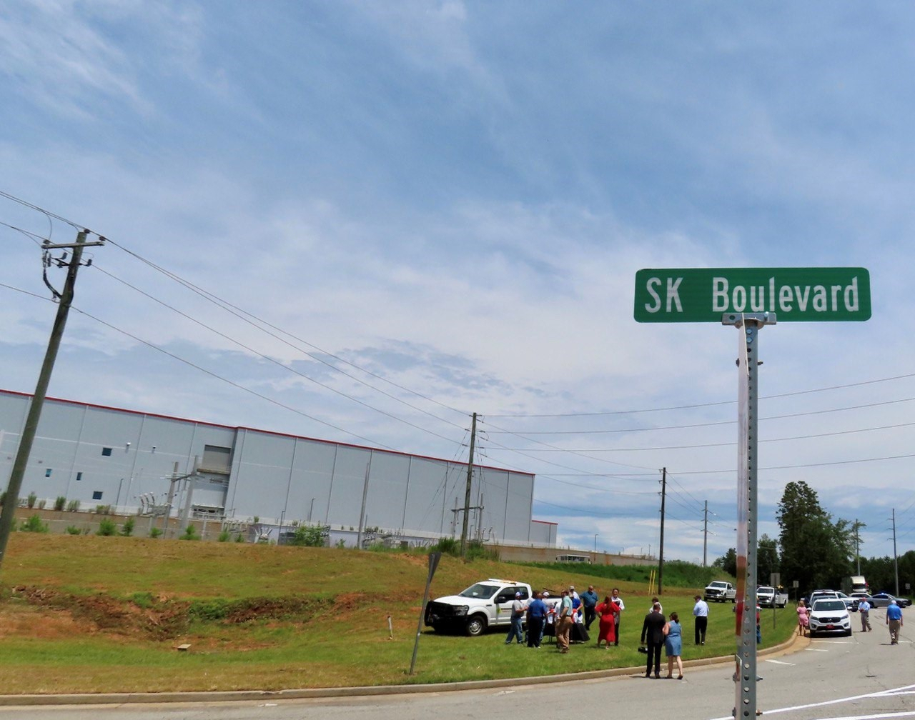 The new "SK Boulevard" signage is set up in Jackson County, Georgia (SK On).