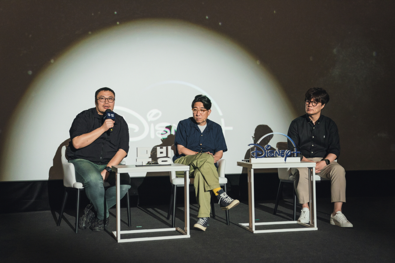 왼쪽부터 강풀 작가, 박인제 감독, 이성규 슈퍼바이저.