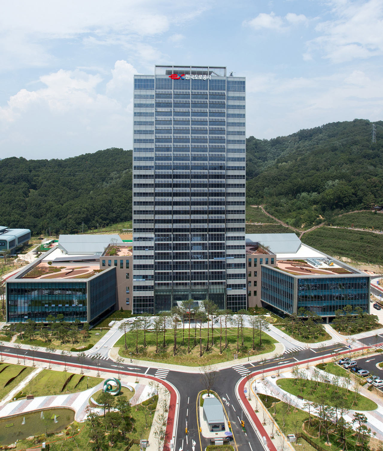 한국도로공사 전경. [한국도로공사]