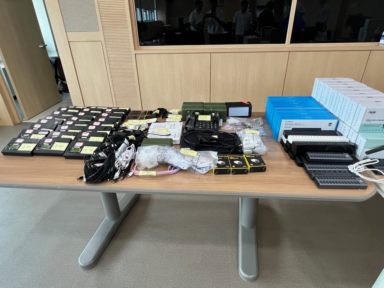 신형 중계기 압수물 [서울동부지방검찰청 제공]