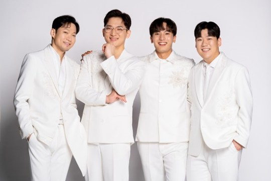 왼쪽부터, 포르테나 이동규, 오스틴킴, 서영택, 김성현.