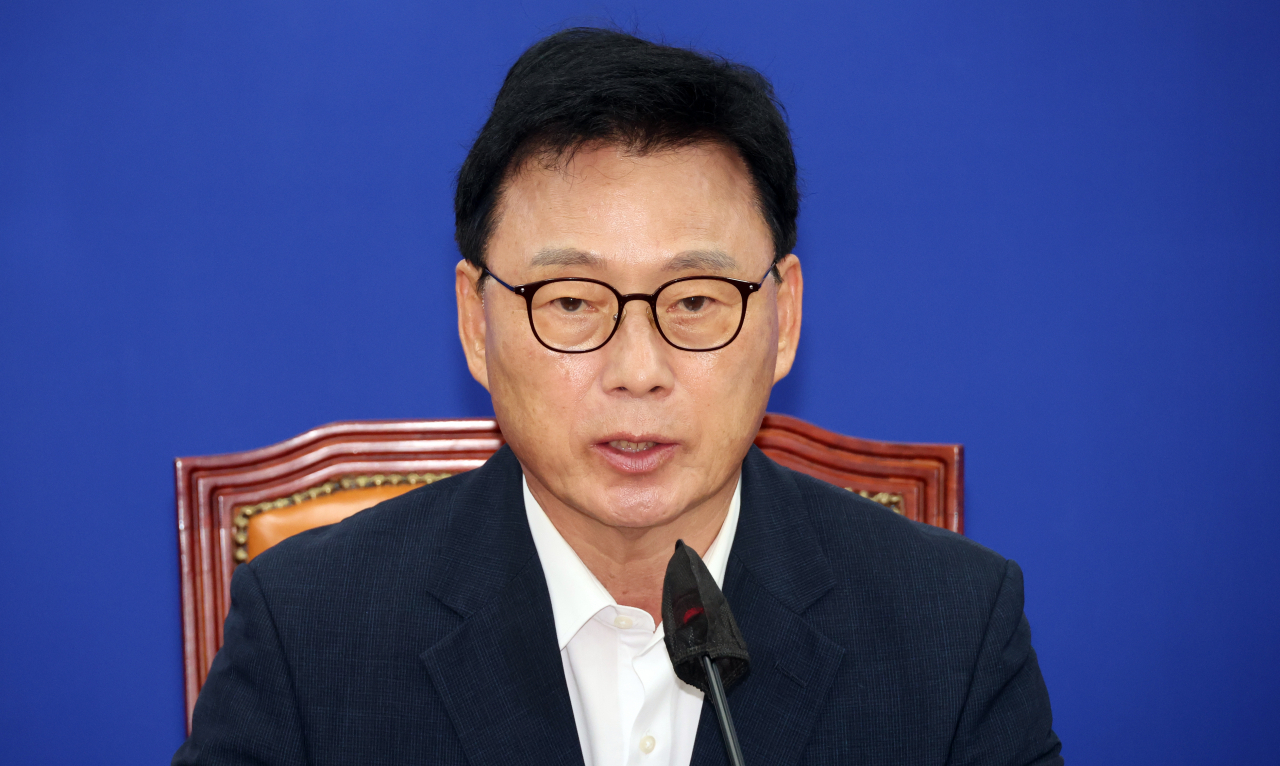 박광온 더불어민주당 원내대표가 27일 국회 당 사무실에서 정책조정회의를 하고 있다. [연합]