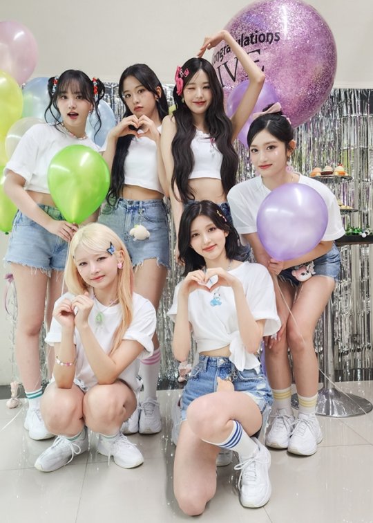 K-POP/アジア IVE - IVE Watch IVE debut new song 'Supernova Love' live at Tokyo concert