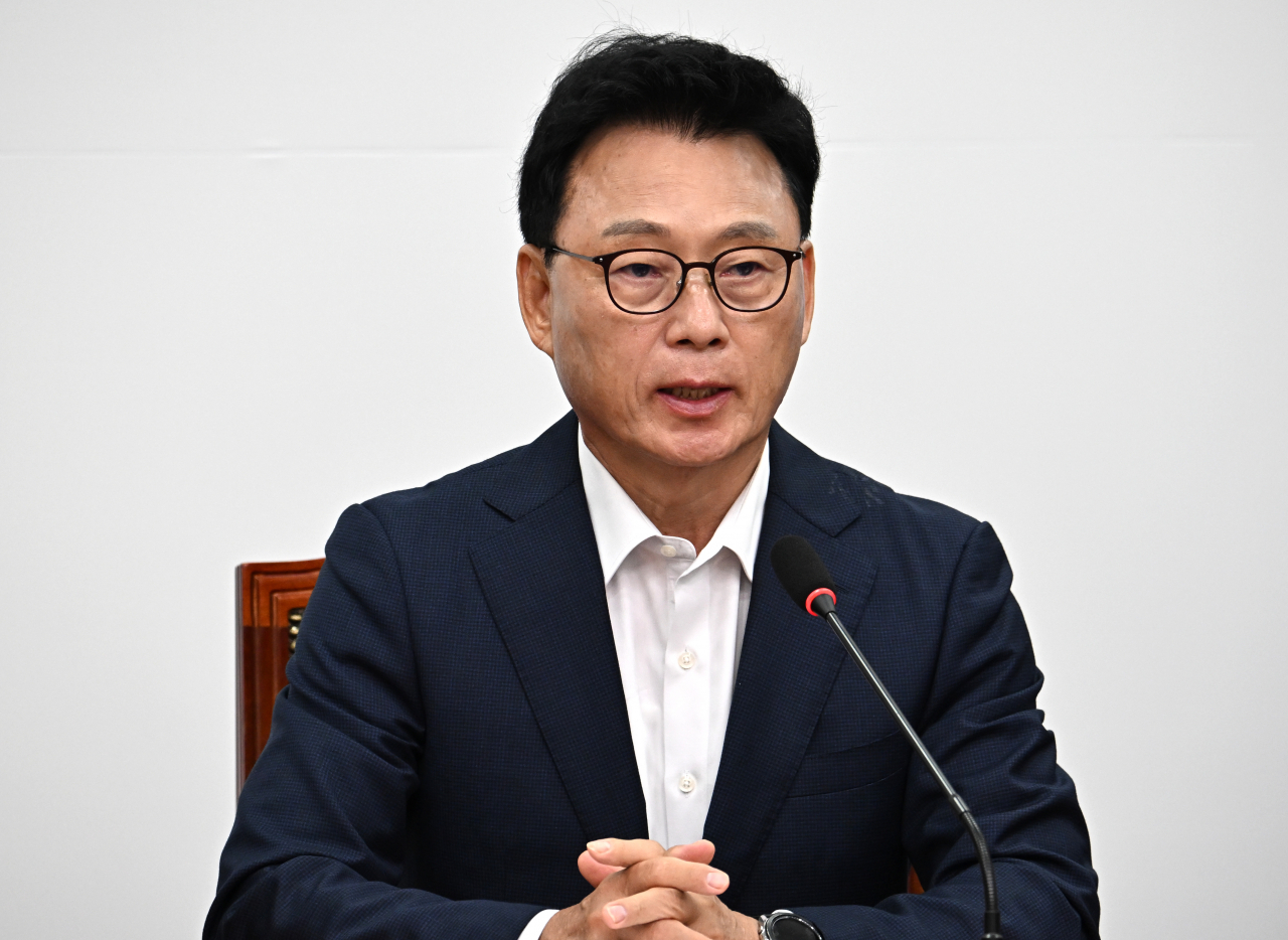 박광온 더불어민주당 원내대표가 26일 서울 여의도 국회에서 열린 최고위원회의에 참석해 발언하고 있다. 임세준 기자