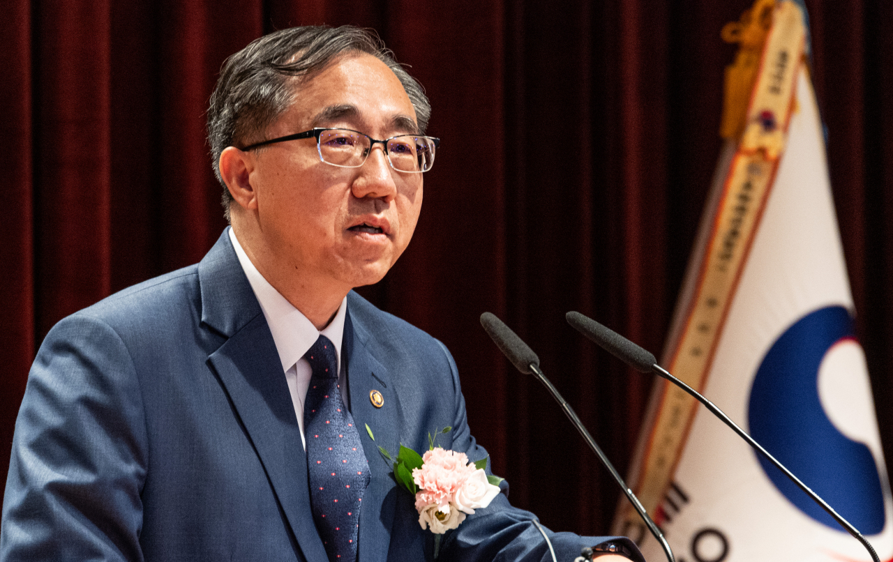 문승현 신임 통일부 차관이 3일 오후 서울 종로구 정부서울청사 별관에서 열린 취임식에 참석해 취임사를 하고 있다. [연합]