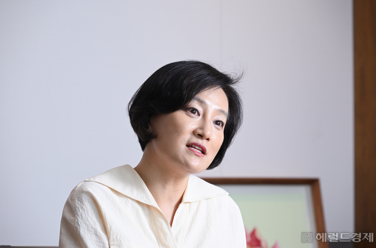 윤성아 SM C&C 광고사업부문장이 서울 성동구 SM C&C 사무실에서 헤럴드경제와 인터뷰를 갖고 있다. 임세준 기자