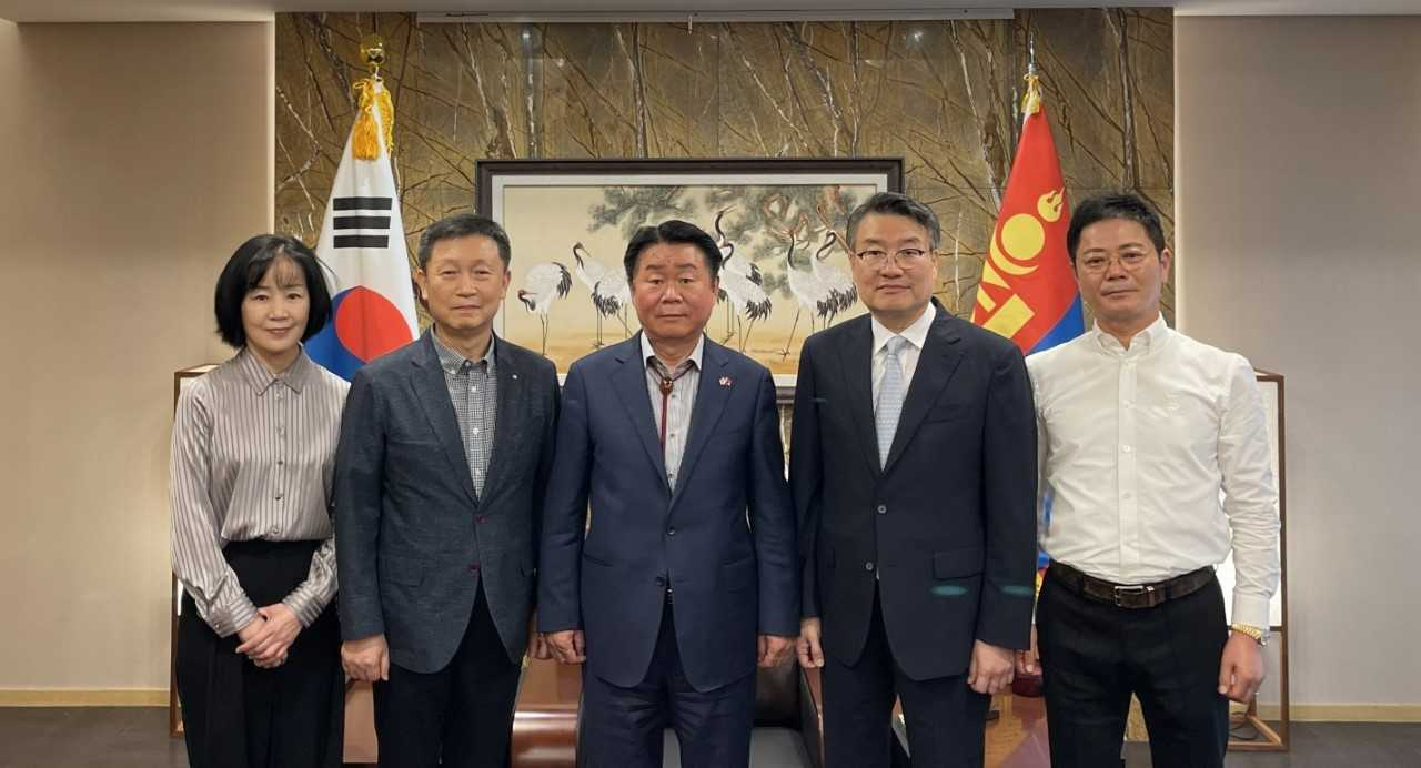 박상철 호남대 총장, 주몽골 한국대사관 김종구 특명전권대사 예방