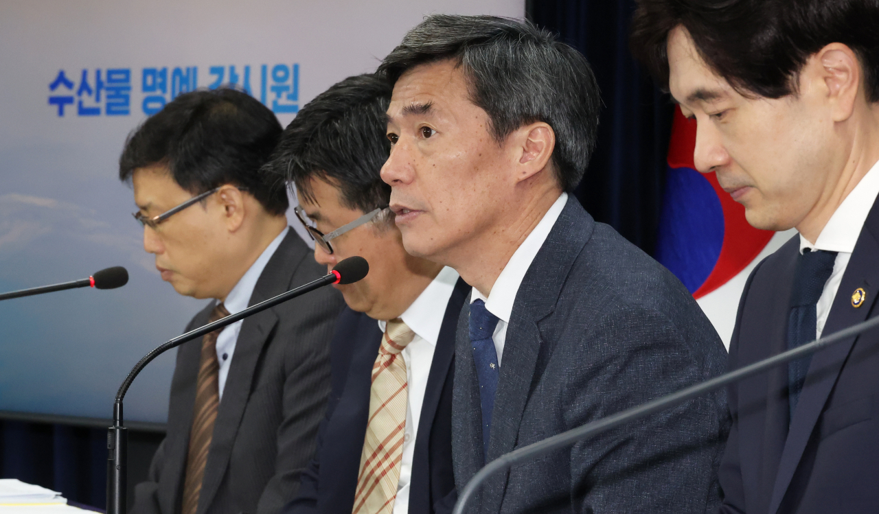 박구연 국무조정실 국무1차장이 1일 정부서울청사에서 후쿠시마 오염수 방류 관련 일일 브리핑을 하고 있다. [연합]