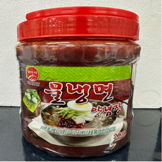 식약처는 해단지가 제조한 '해단지 물냉면양념장'이 방부제 기준 규격 부적합으로 판매 중단 및 회수조치 중이라고 3일 밝혔다. [식약처 제공]