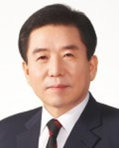 8일 전남도는 정책 고문으로 구충곤 전 화순군수를 위촉했다