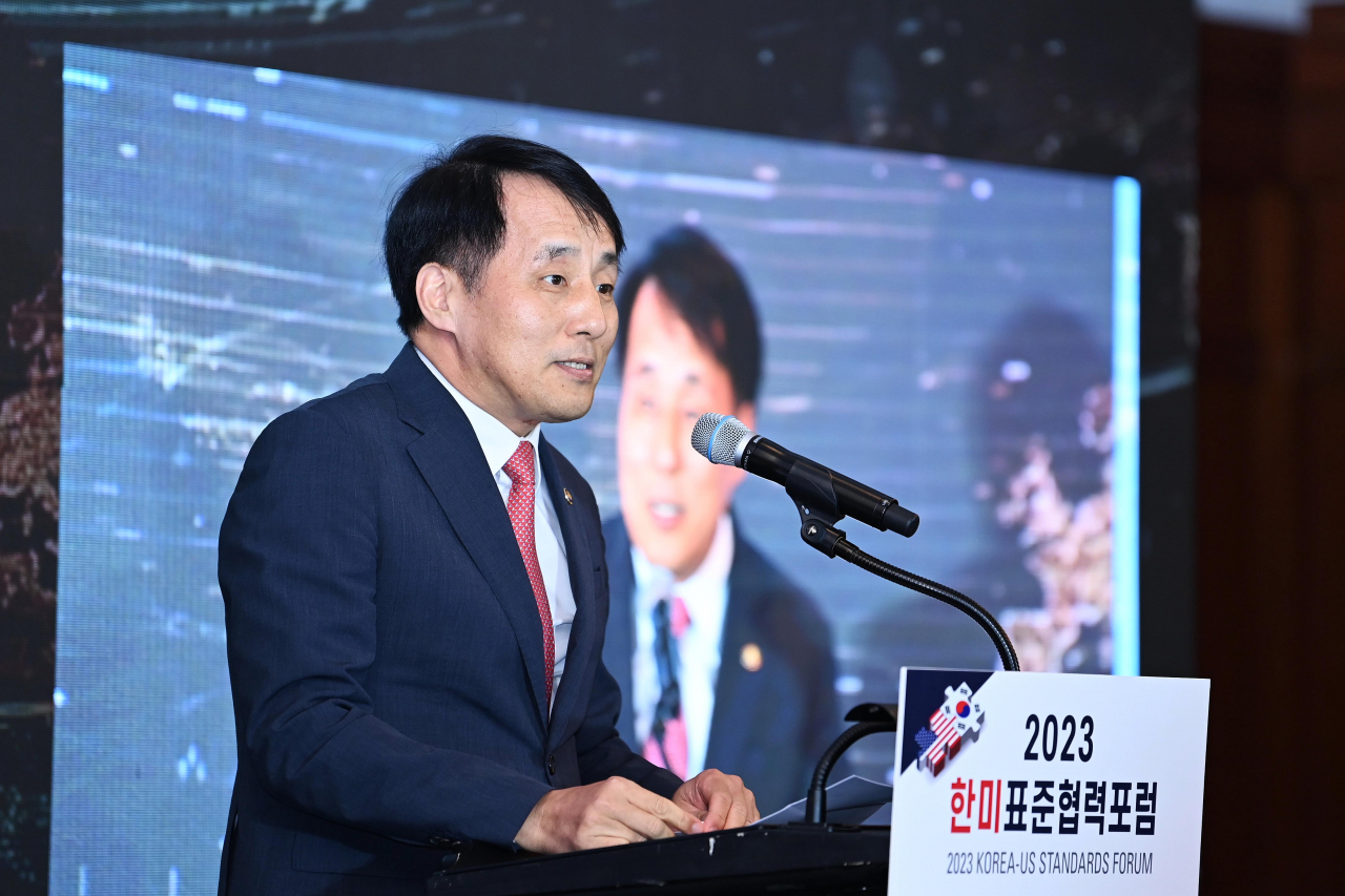 장영진 산업통상자원부 제1차관이 10일 서울 강남구 그랜드인터컨티넨탈 호텔에서 진행된 '한미 표준협력 포럼'에서 모두발언을 하고 있다. [산업통상자원부 제공]