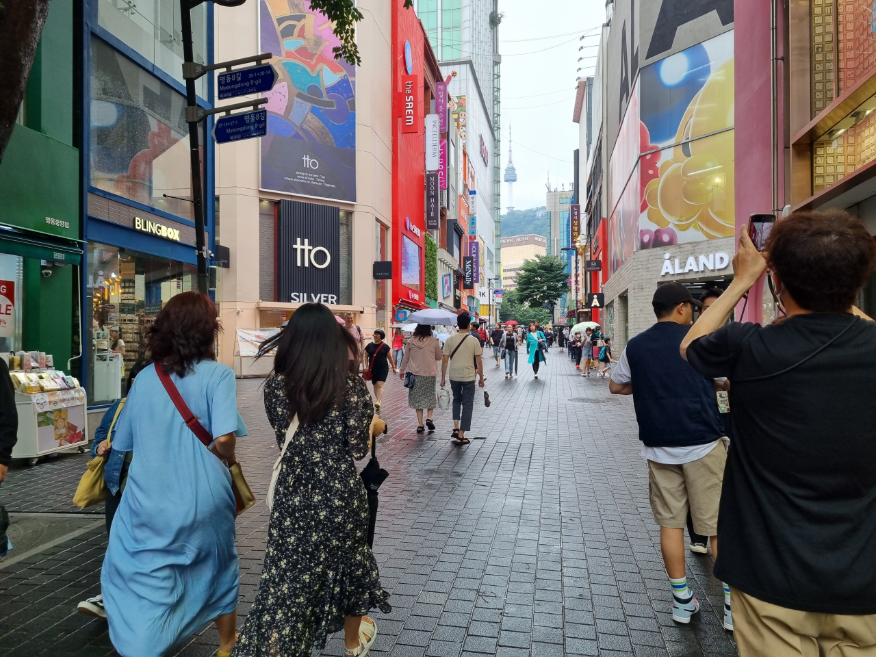 11일 오후 서울 명동 거리 모습. 김영철 기자