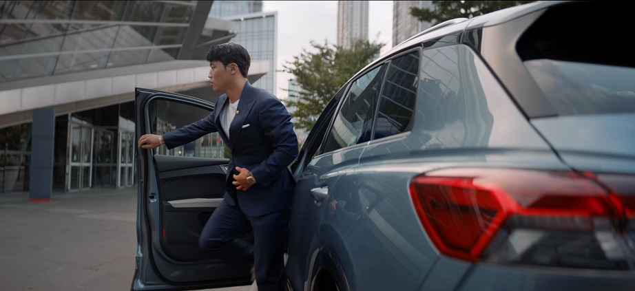 ‘아우디 Q4 e-트론’ 브랜드 캠페인 영상 캡처. [아우디 코리아 제공]
