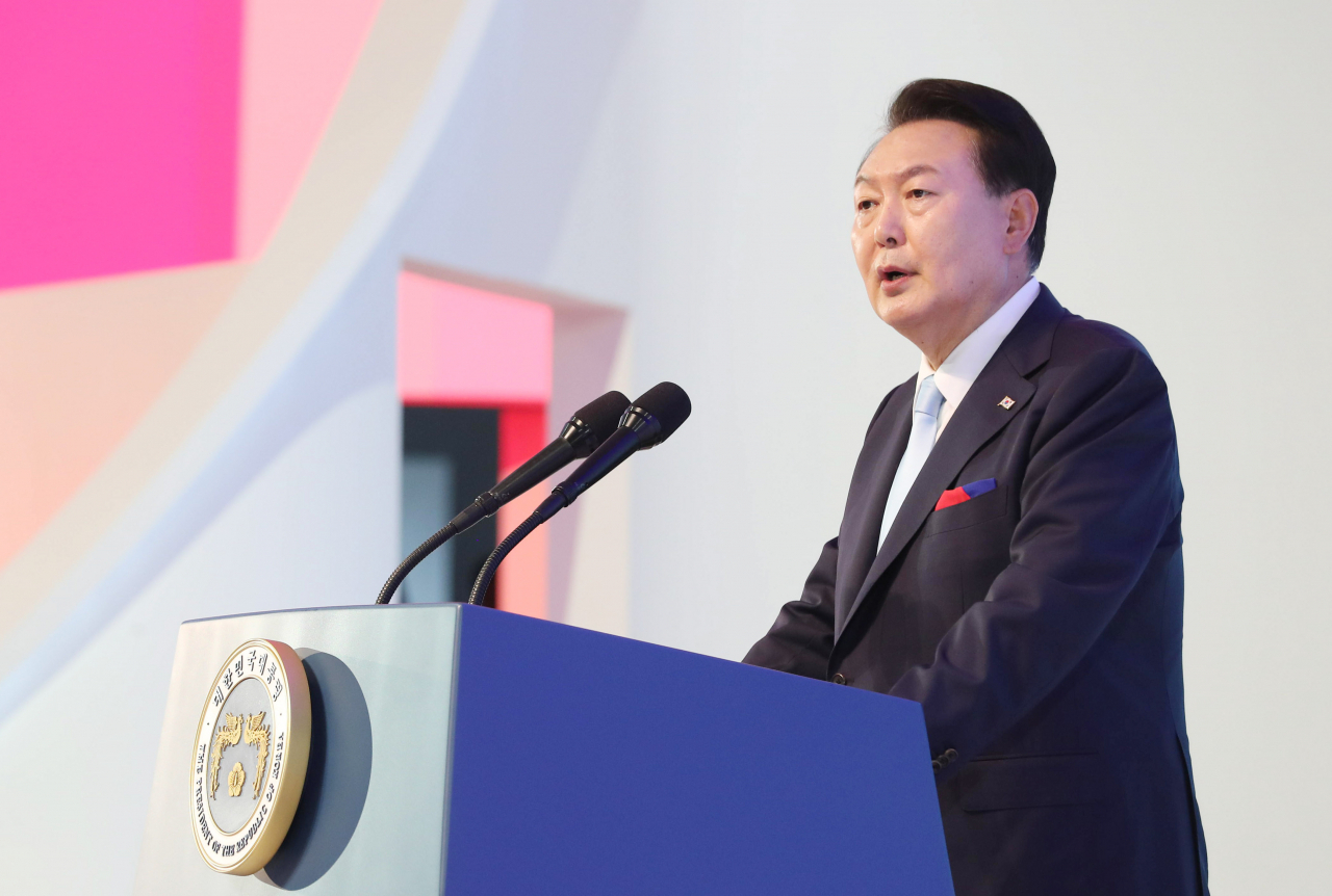윤석열 대통령이 15일 서울 서대문구 이화여대 대강당에서 열린 제78주년 광복절 경축식에서 경축사를 하고 있다. [연합]