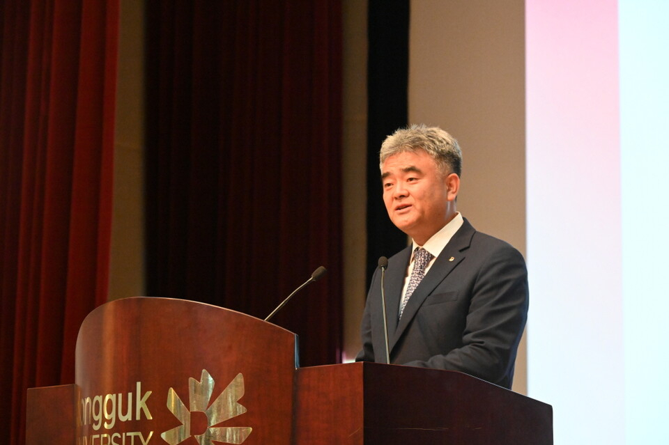 후원사 대표로 2023 세계일화 국제불교영화제에 참석한 정원주 대우건설 회장.[동국대 제공]