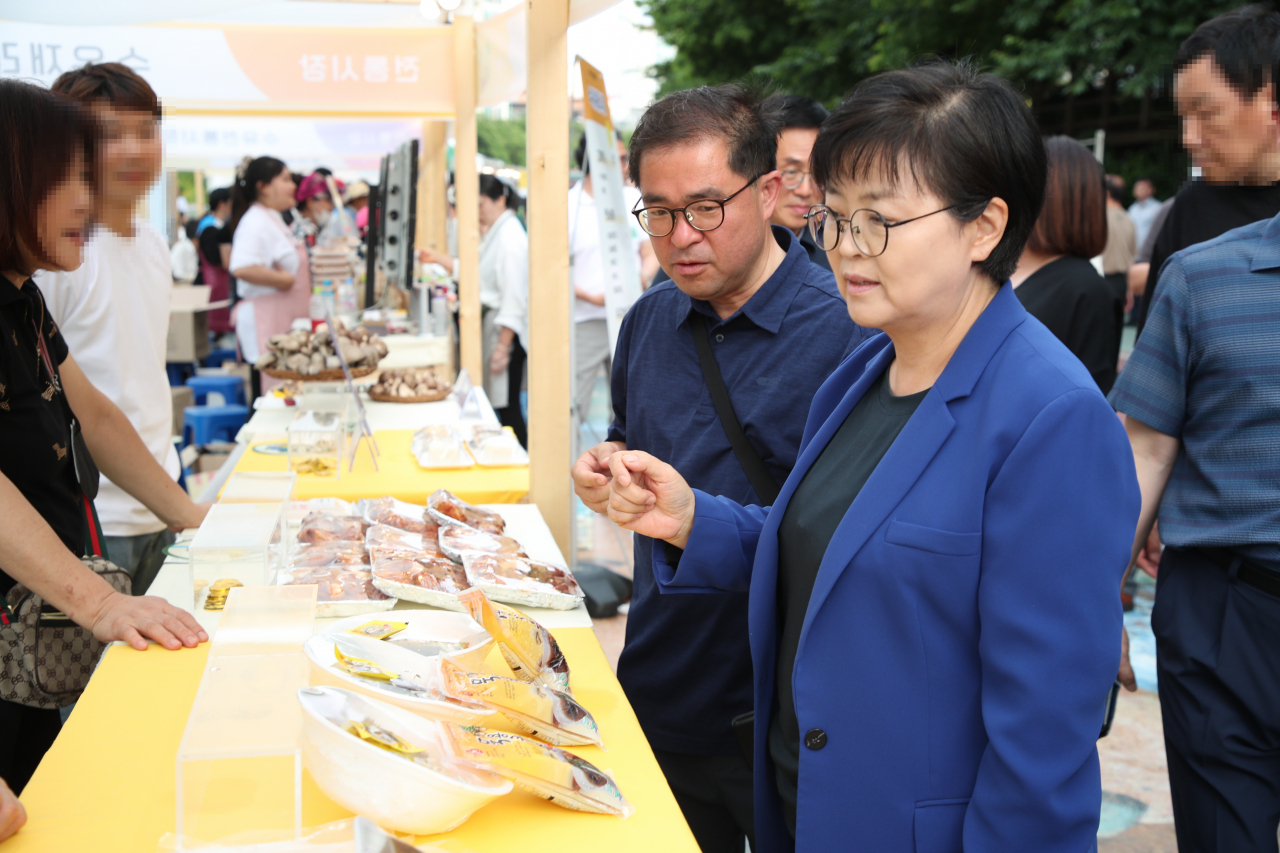서울 강북구는 25~26일 오후 4~9시 우이천 쌍한교~수유교 일대에서 ‘제2회 우이천 여울장터’를 개최한다고 21일 밝혔다. [강북구 제공]