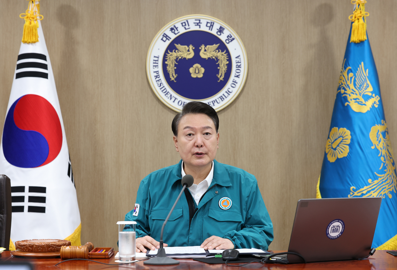 윤석열 대통령이 21일 서울 용산 대통령실 청사에서 열린 을지 및 제35회 국무회의에서 발언하고 있다. [연합]