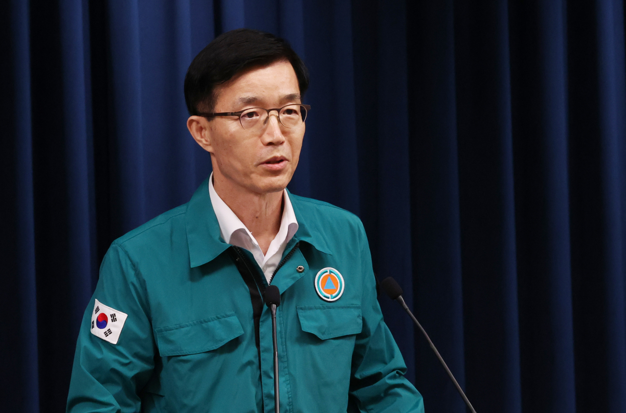 Minister of Government Policy Coordination Bang Moon-kyu delivers his greetings after being nominated as the new minister for trade, industry and energy, at the presidential office in Yongsan, Seoul, Tuesday. (Yonhap)