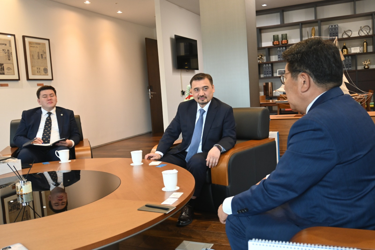 Kazakhstan‘s new ambassador to Korea Nurgali Arystanov speaks in an interview with The Korea Herald at The Korea Herald headquarters in Yongsan-gu, Seoul on August 10. (Sanjay Kumar/The Korea Herald)