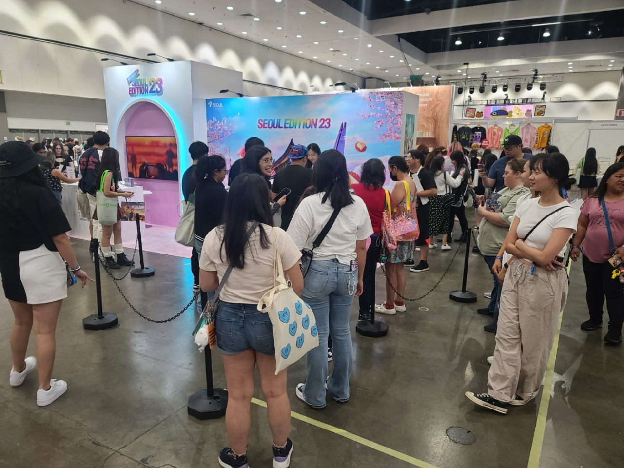 LA케이콘 서울 부스 장사진