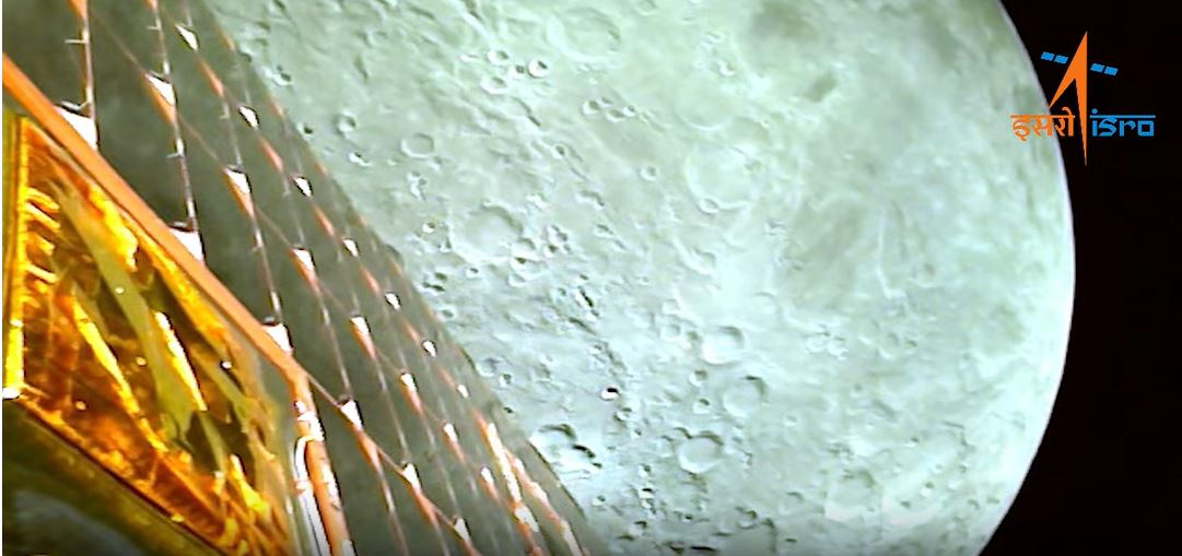 찬드라얀 3호가 촬영한 달 표면.[출처 ISRO]