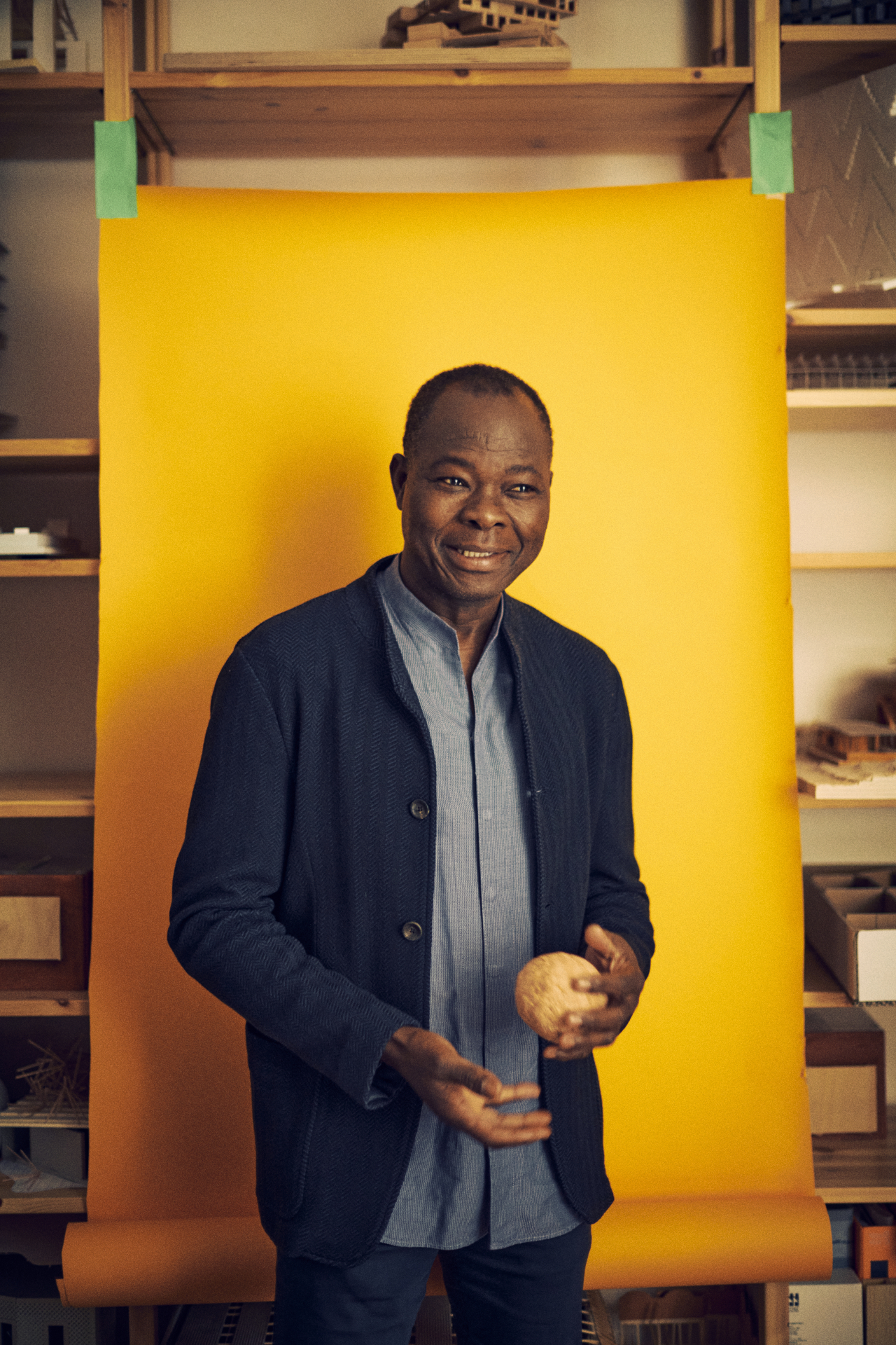 Architect Di&eacute;b&eacute;do Francis K&eacute;r&eacute; (Urban Zintel)