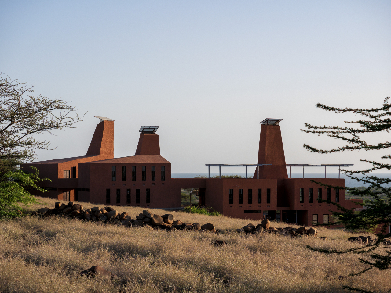 The Startup Lions Campus in Kenya, designed by Di&eacute;b&eacute;do Francis K&eacute;r&eacute; (Kinan Deep for K&eacute;r&eacute; Architecture)