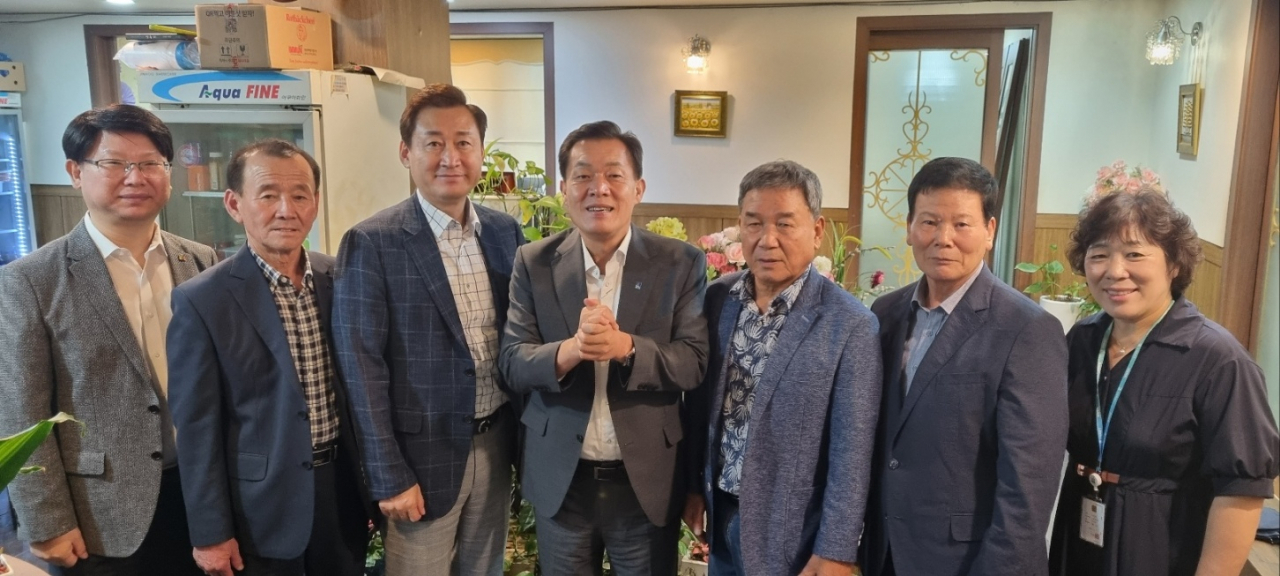 이재준 수원특례시장이 4개 구 지역사회보장협의체 대표 격려했다.[수원시 제공]