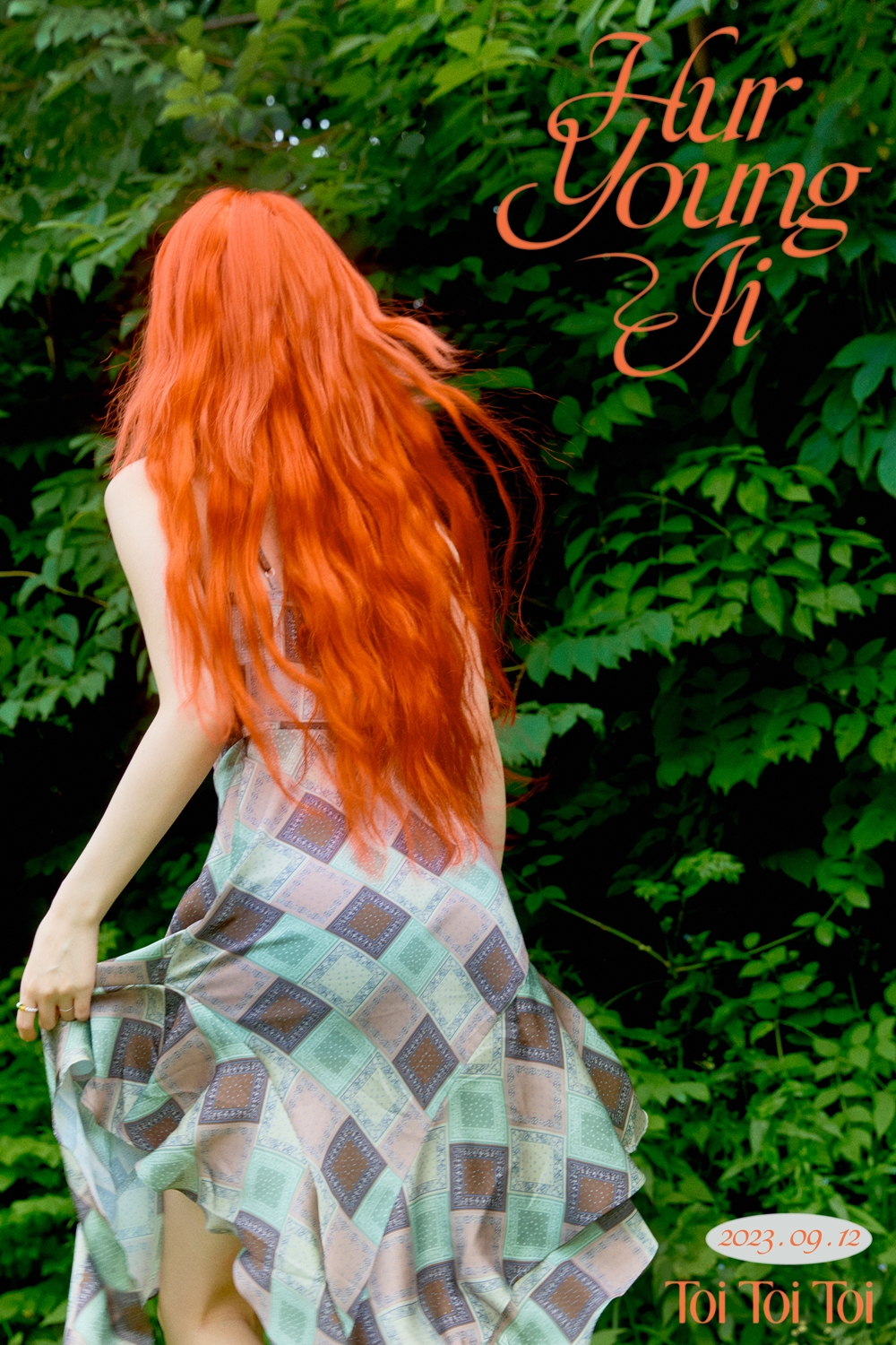 Teaser poster for Hur Youngji's 1st single album, "Toi Toi Toi" (DSP Media)