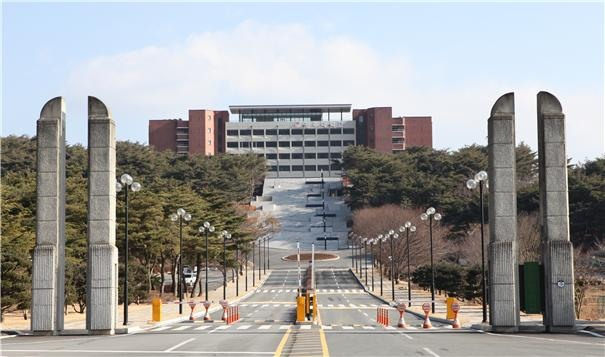 학교법인 원석학원 산하인 경주대와 서라벌대가 통합돼 '신경주대'로 새롭게 출발한다.[신경주대 제공]