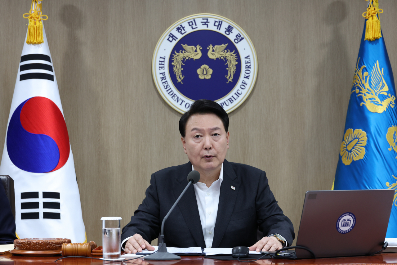 윤석열 대통령이 29일 서울 용산 대통령실 청사에서 국무회의를 주재하고 있다. [연합]