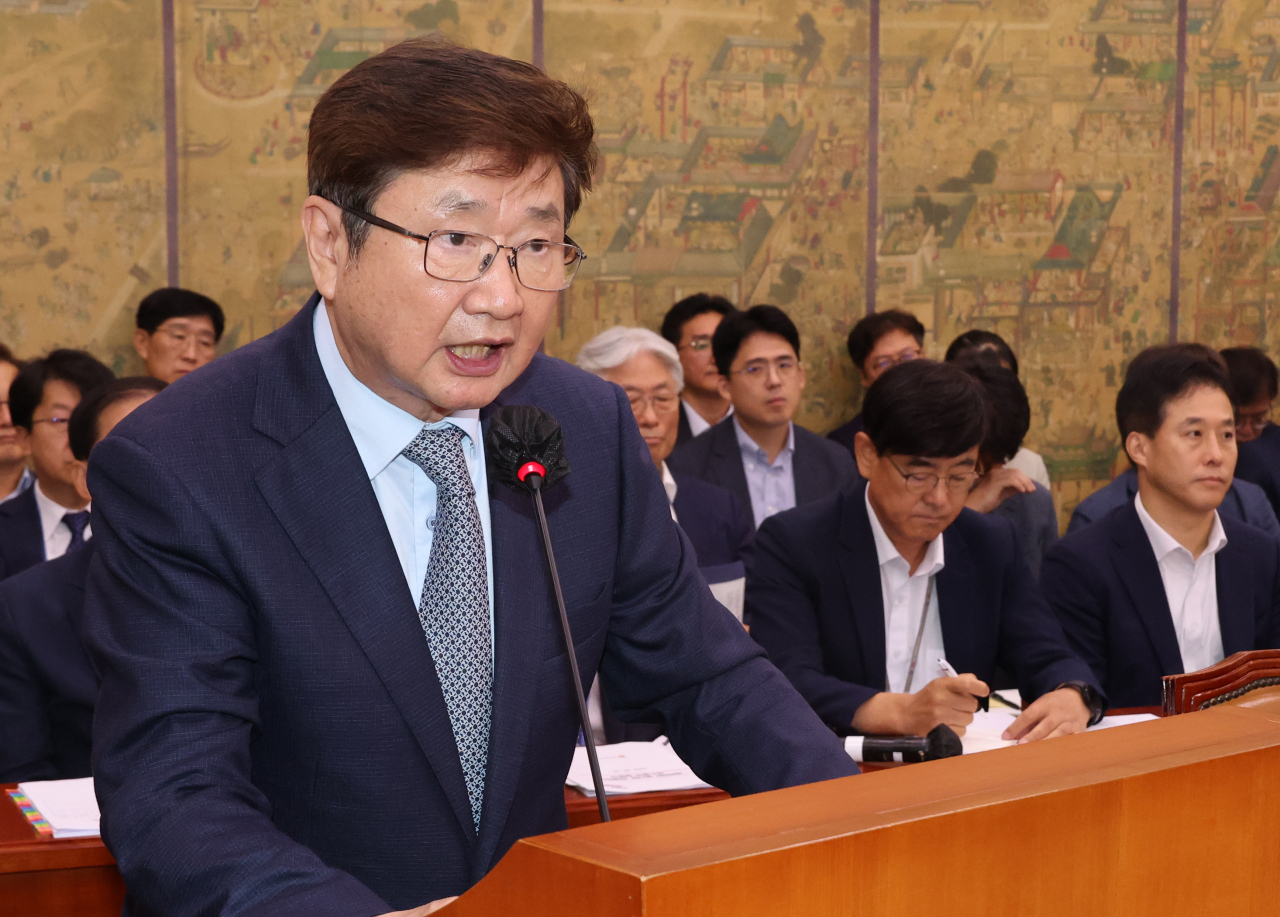 25일 국회 문화체육관광위원회에서 박보균 문체부 장관이 현안 보고를 하고 있다. [연합]