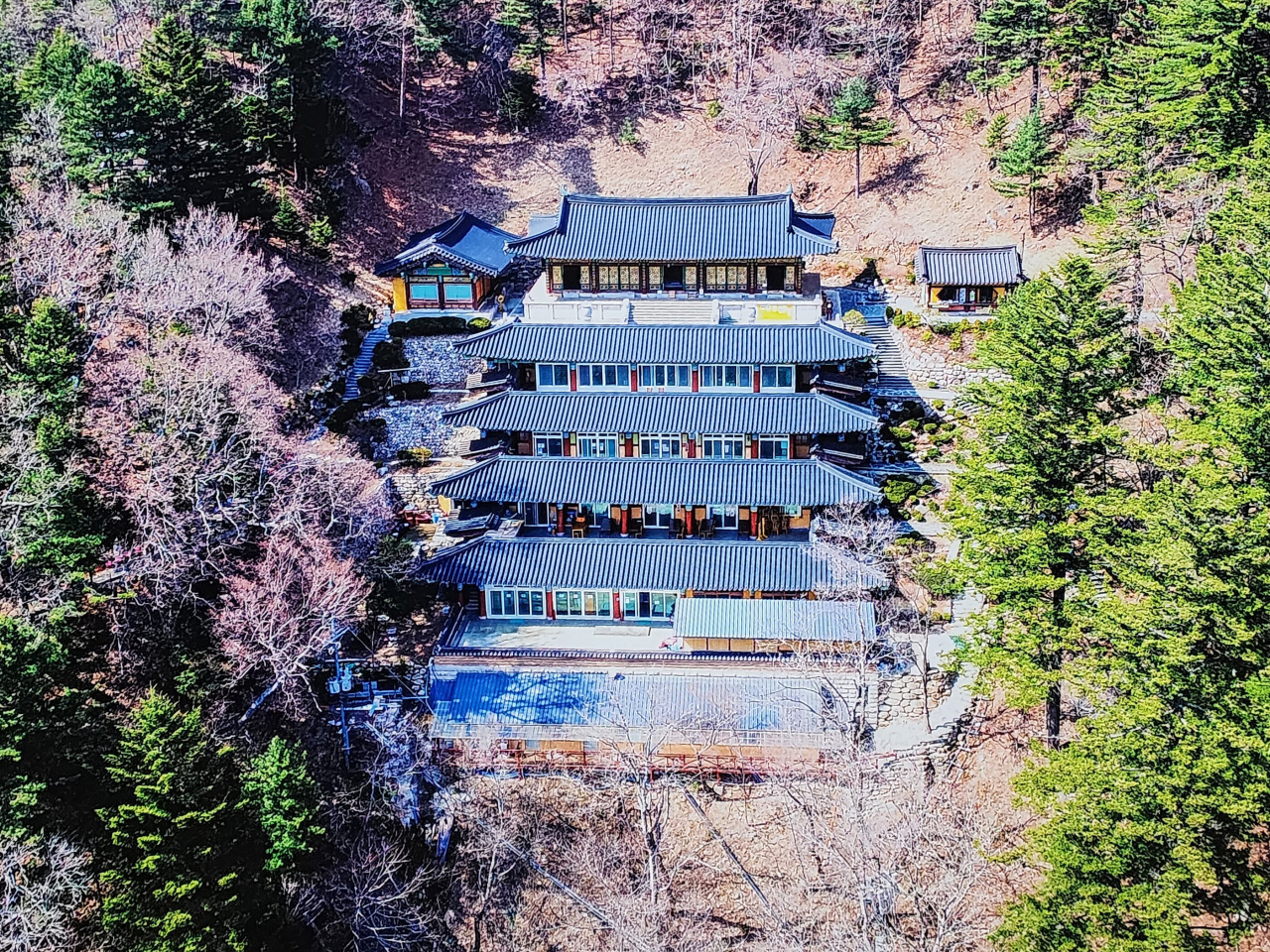 적멸보궁을 지키는 중대 사자암