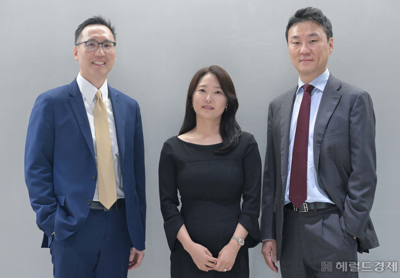 (왼쪽부터)UCK파트너스 곽승웅, 신선화, 김수민 대표가 21일 오후 서울 서초구 본사에서 헤럴드경제와 인터뷰를 하고 있다. 이상섭 기자