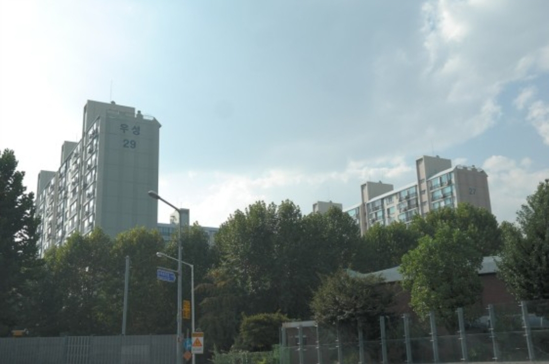 서울시 송파구 잠실 우성 1.2.3차 아파트. [네이버 부동산]