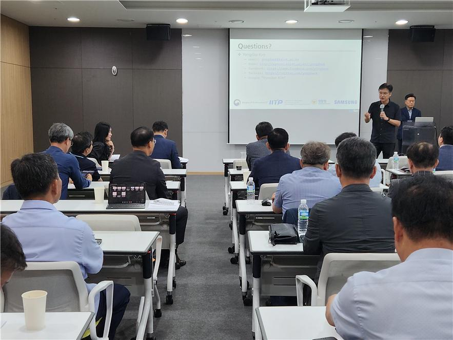 김용대 KAIST 교수가 31일 한국대드론산업협회가 주최한 대드론산업 정례포럼에서 “러시아와 우크라이나 양국 모두 대드론분야 전투에 실패했다”고 밝혔다.[독자제공]