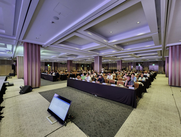 The NFT 2023 Seoul Conference was held at Coex in southern Seoul, Friday. Businesspeople, tech experts and more attended the event to discuss how the technology can lead to innovation in diverse fields across industries. (ArtToken)