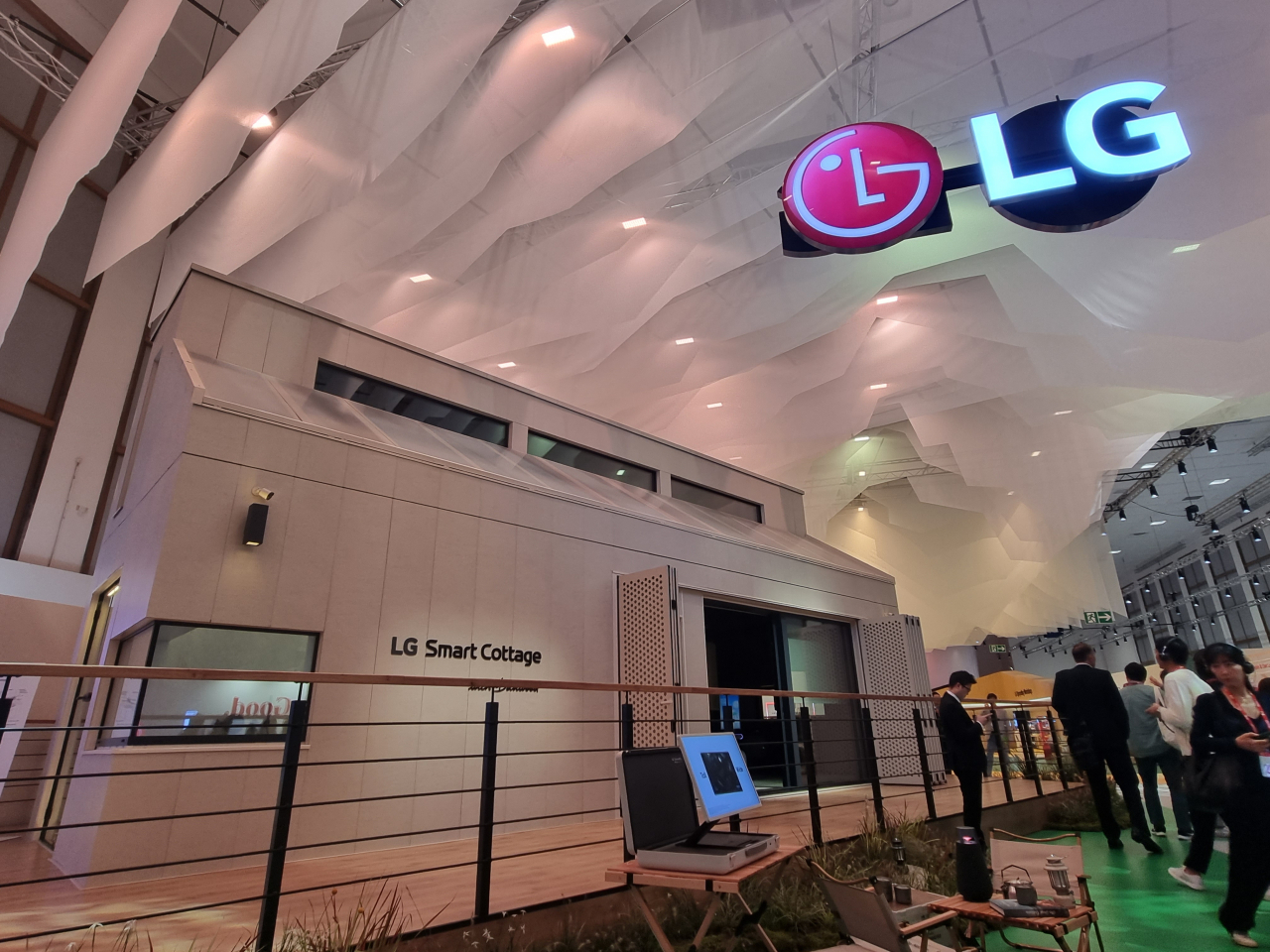 IFA 2023에 전시된 LG 소형 모듈러 주택 ‘스마트 코티지’ 김민지 기자