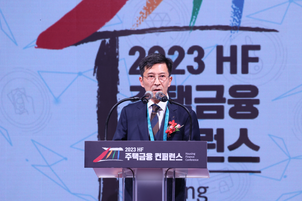 최준우 한국주택금융공사 사장이 컨퍼런스에서 발언하고 있다.[한국주택금융공사 제공]