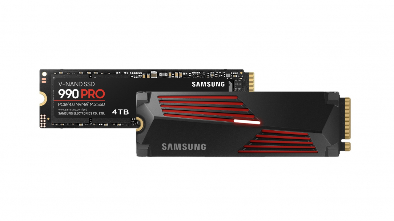 고성능 솔리드스테이트드라이브(SSD) ‘990 PRO(프로)’ 시리즈의 4TB(테라바이트) 제품.[삼성전자 제공]