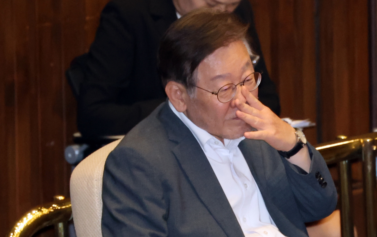 더불어민주당 이재명 대표가 8일 국회 본회의 대정부질문에 참석하고 있다. [연합]