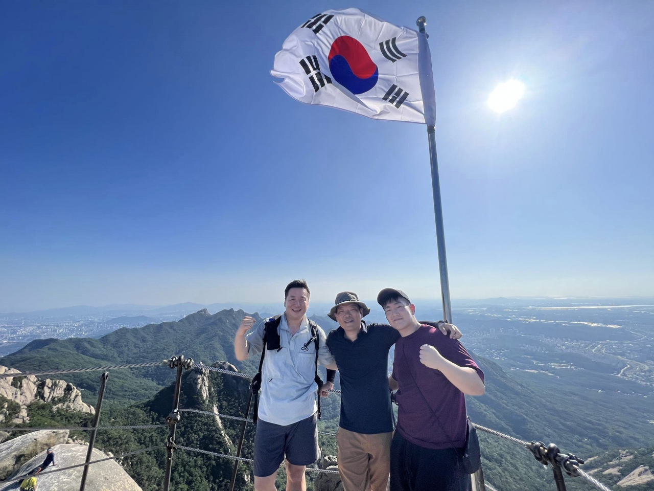 (왼쪽부터)국민의힘 이승환 중랑을·이재영 강동을·김재섭 도봉갑 당협위원장