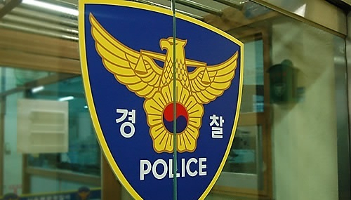 “오토바이 왜 가져가” 삼단봉 뽑고 지구대서 경찰 위협한 20대女의 최후