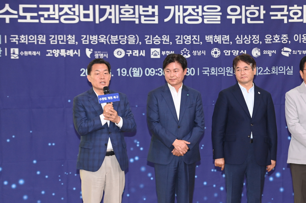 이재준 수원시장이 발언하고있다.[수원시 제공]