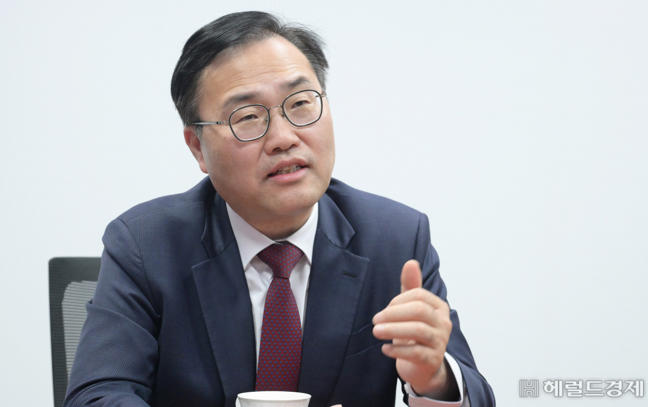 홍석준 국민의힘 규제개혁추진단 위원장이 지난 12일 오후 서울 여의도 국회 의원회관에서 헤럴드경제와 인터뷰를 하고 있다. 이상섭 기자